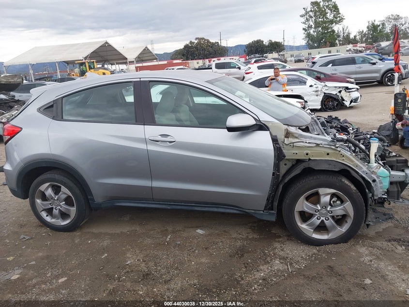 VIN 3CZRU5H33LM704101 2020 HONDA HR-V 2WD LX