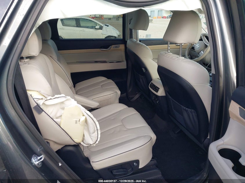 2024 Hyundai Palisade Limited VIN: KM8R54GE1RU688254 Lot: 44030137