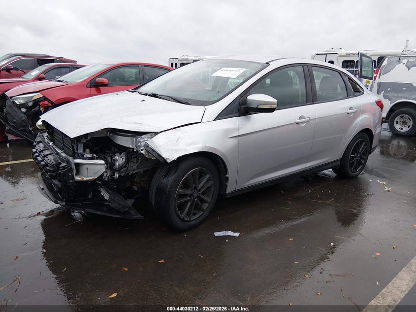 2016 Ford Focus 2.0 Se silver Lot 111044030212 Vin 1FADP3F28GL341099