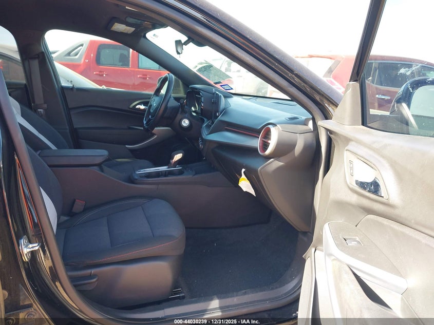 VIN KL77LGE23RC221707 2024 CHEVROLET TRAX FWD 1RS