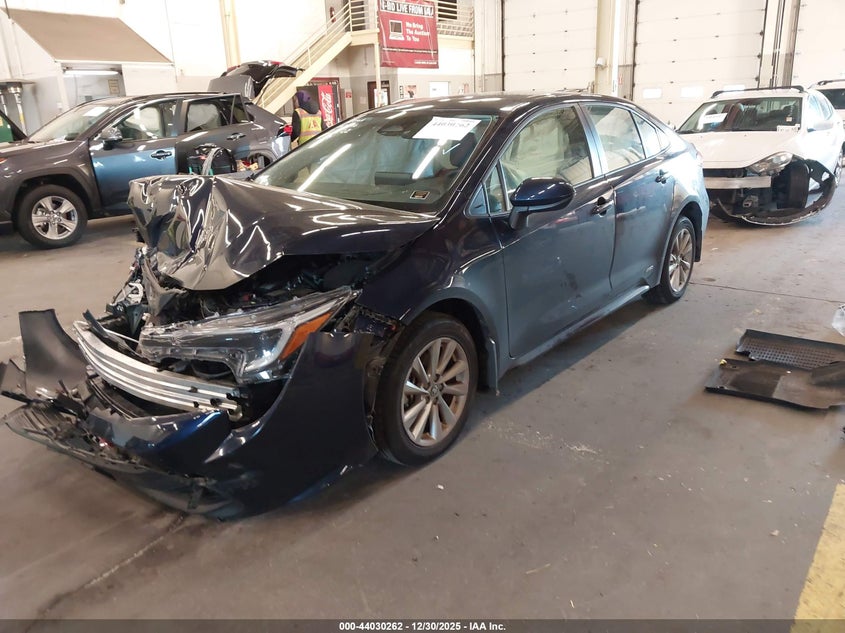 2025 Toyota Corolla Hybrid Le