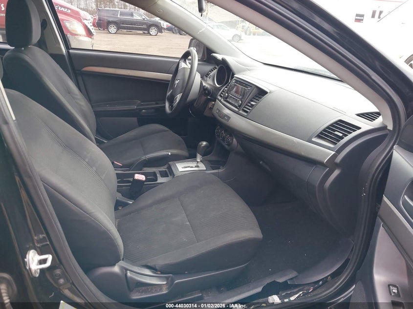 2014 Mitsubishi Lancer Es