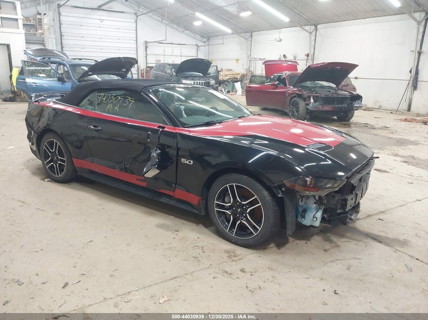FORD MUSTANG 2019. Lot# 44030939. VIN 1FATP8FF2K5104441. Photo 1