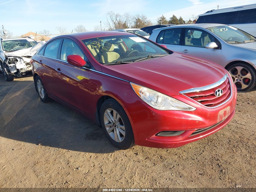 5NPEB4AC2DH621488 2013 Hyundai Sonata Gls auction photo 1