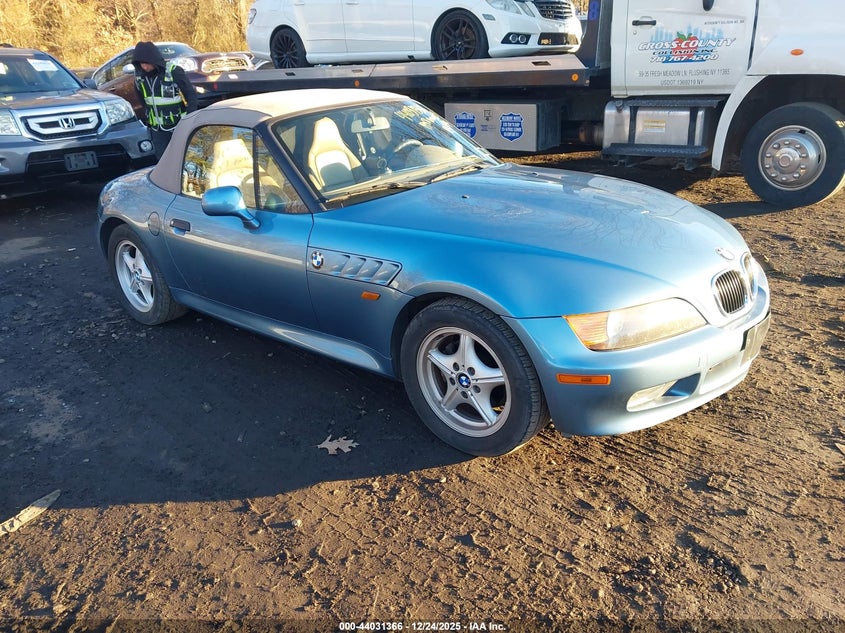 4USCH7323VLE02058 1997 BMW Z3 1.9L Roadster auction photo 1