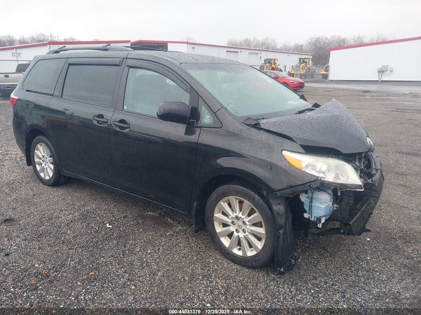 2015 Toyota Sienna Le 7 Passenger