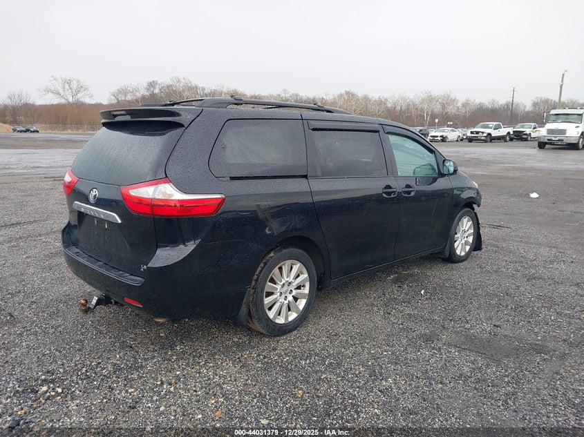 2015 Toyota Sienna Le 7 Passenger