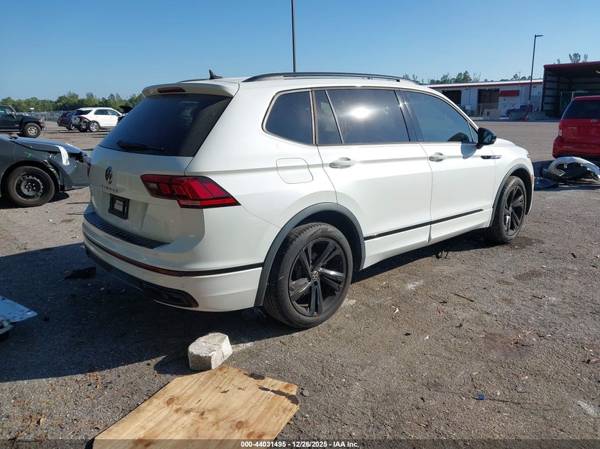 2023 Volkswagen Tiguan 2.0T Se R-Line Black
