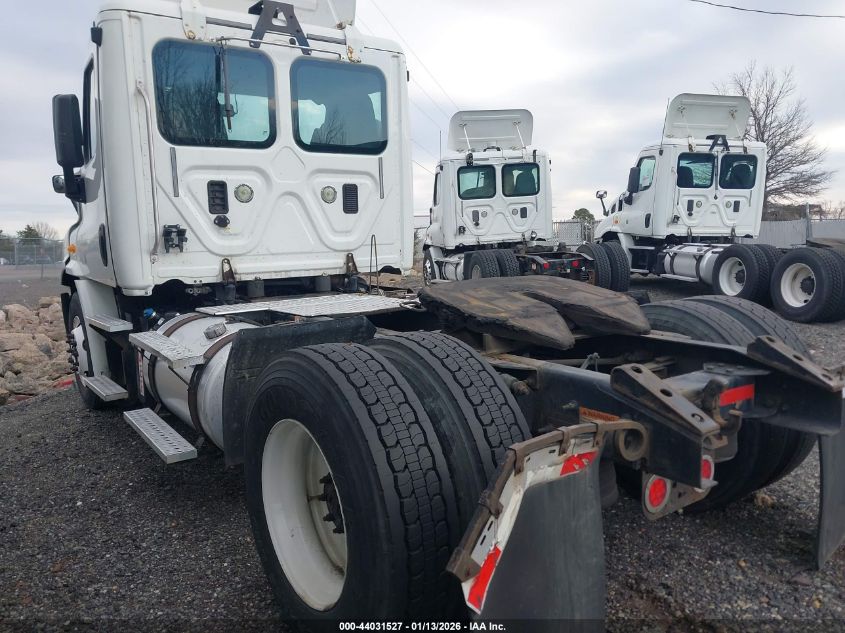 2014 Freightliner Cascadia 113