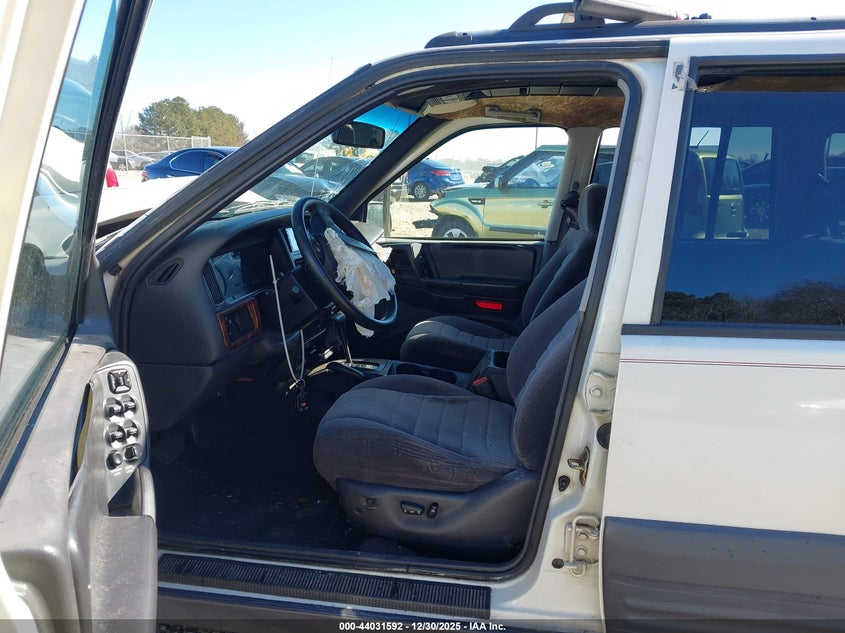 1997 Jeep Grand Cherokee Laredo/Tsi