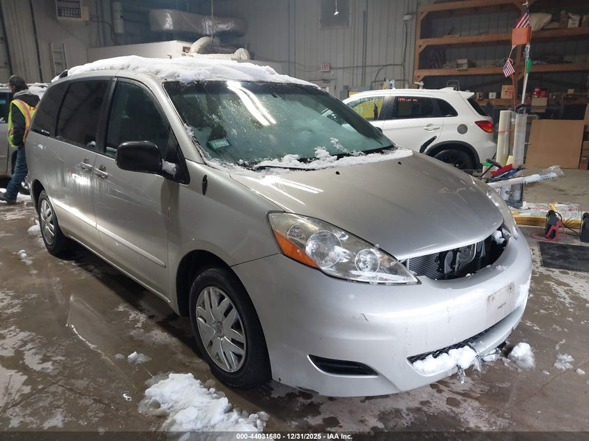 5TDKK4CC7AS330555 2010 Toyota Sienna Ce/Le auction photo 1
