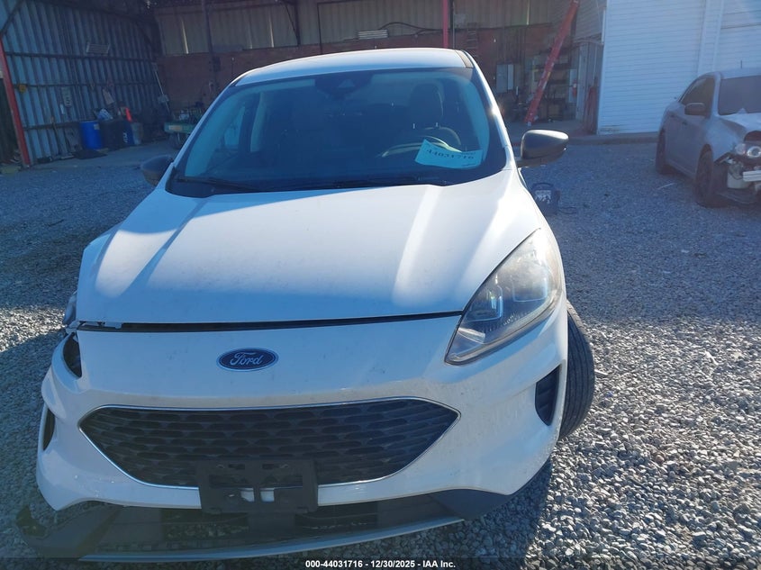 FORD ESCAPE 2022 VIN 1FMCU9G6XNUB16592