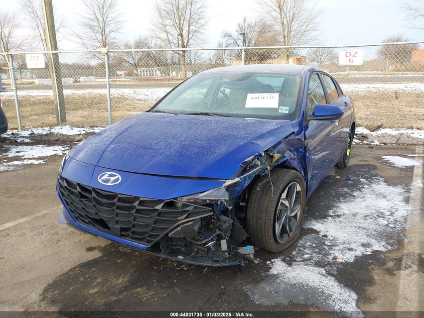 2023 Hyundai Elantra Sel