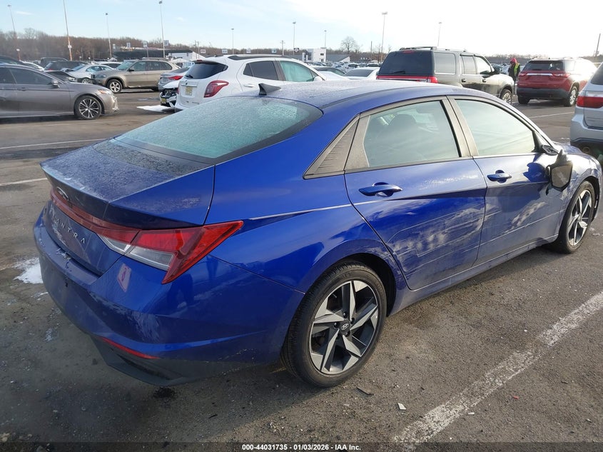 2023 Hyundai Elantra Sel
