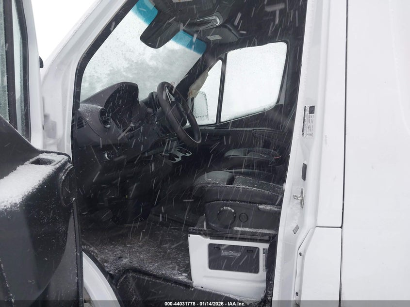 2024 Mercedes-Benz Sprinter 2500 High Roof 4-Cyl Diesel