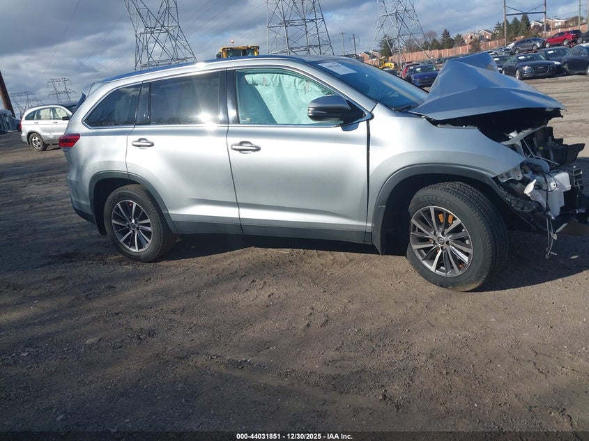 2019 Toyota Highlander Xle