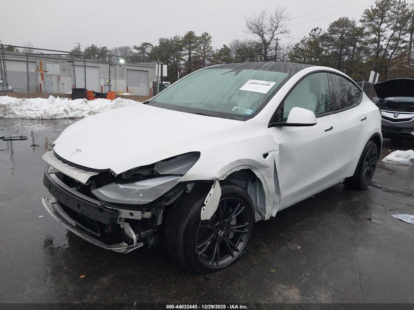 2024 Tesla Model Y Long Range Dual Motor All-Wheel Drive