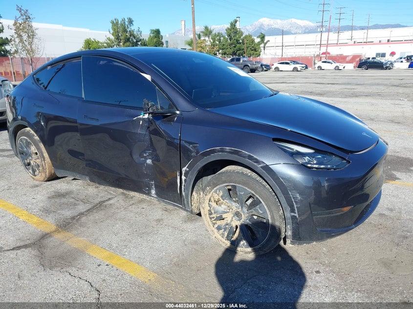 2024 Tesla Model Y Rwd