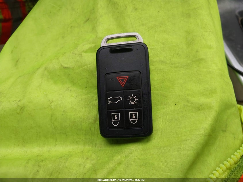 2015 Volvo Xc60 T6 VIN: YV4902RK7F2723765 Lot: 44032612