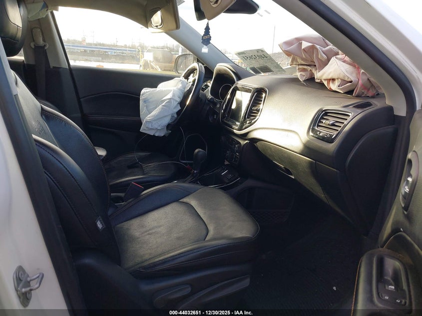 VIN 3C4NJCCB7MT531349 2021 JEEP COMPASS LIMITED FWD