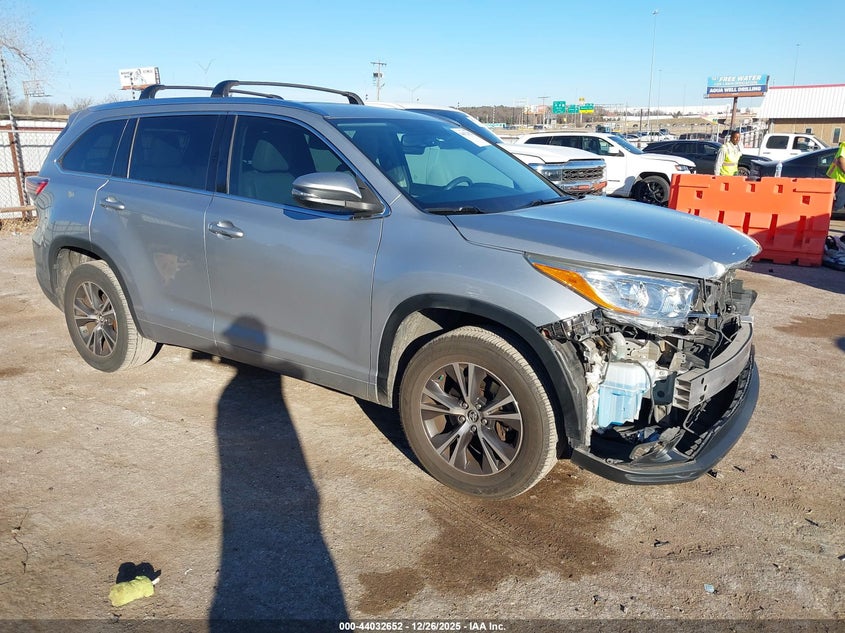 5TDKKRFH6GS121479 2016 Toyota Highlander Xle V6 auction photo 1