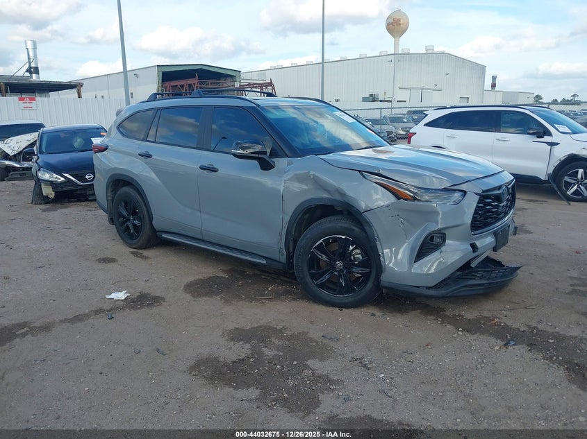 2024 Toyota Highlander Hybrid Xle Nightshade