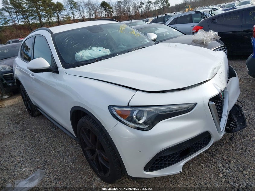 2018 Alfa Romeo Stelvio Ti Sport Awd