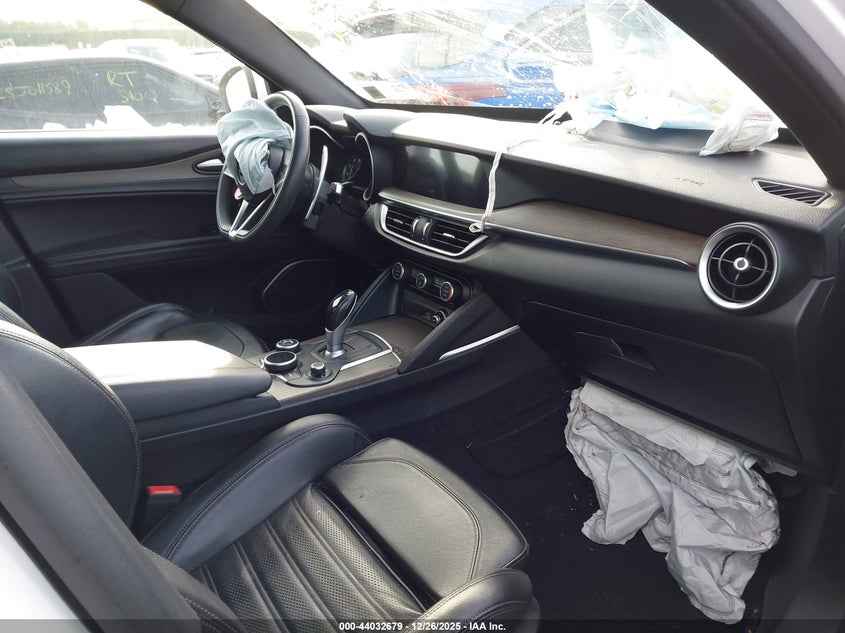 2018 Alfa Romeo Stelvio Ti Sport Awd