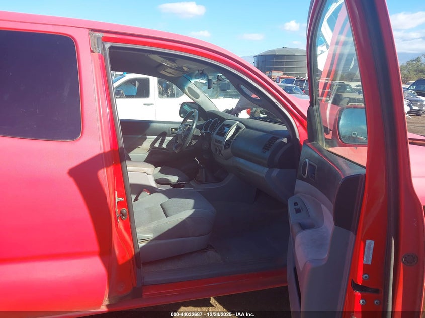 2006 Toyota Tacoma Base V6