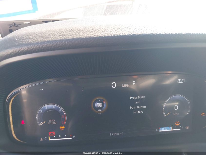 2025 Jeep Wagoneer - 1C4SJVBP0SS512037