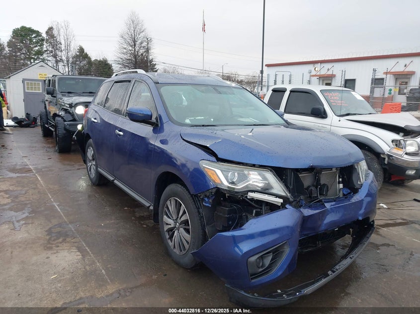 2017 Nissan Pathfinder S