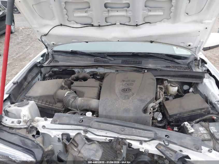 2022 Toyota Tacoma Trd Sport VIN: 3TYSZ5AN6NT077017 Lot: 44032839