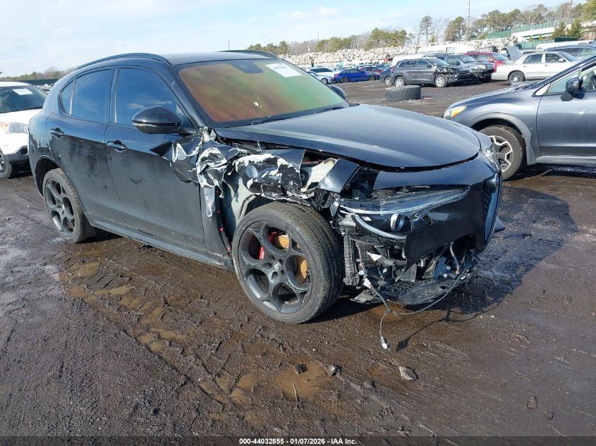 2022 Alfa Romeo Stelvio