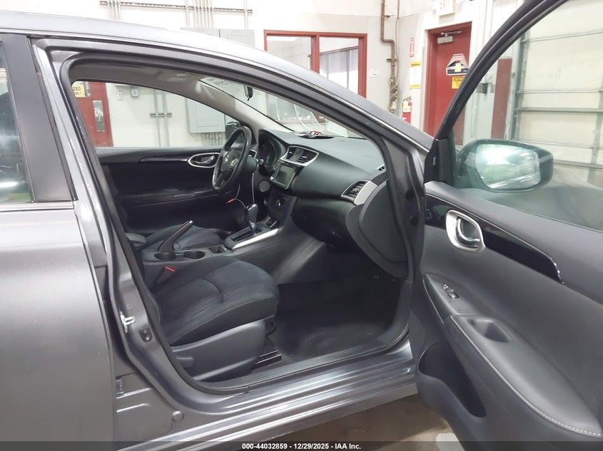 VIN 3N1AB7AP2KY420597 2019 NISSAN SENTRA SV