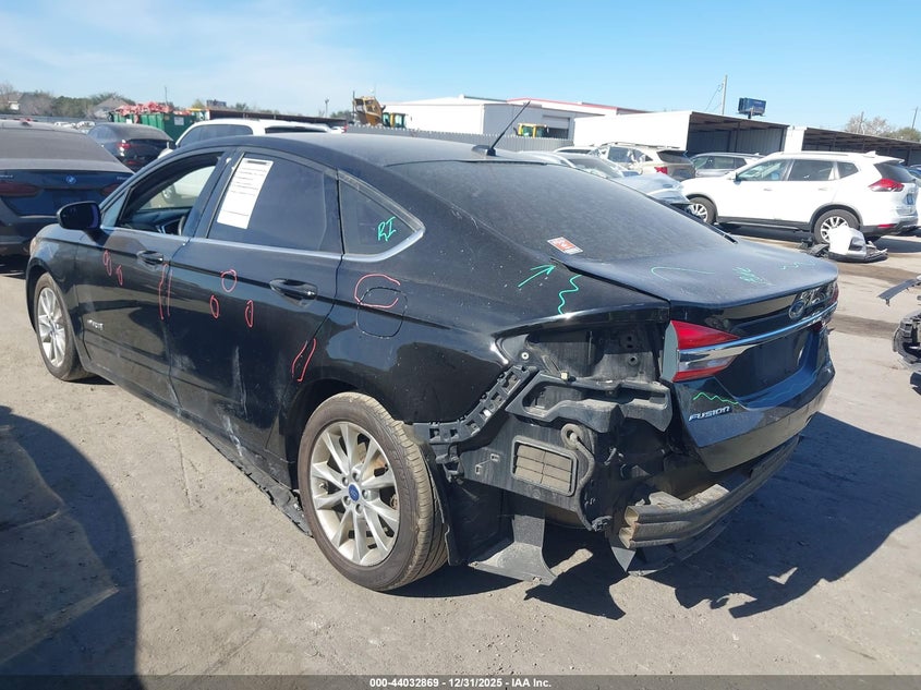 VIN 3FA6P0LUXHR295131 2017 FORD FUSION HYBRID SE