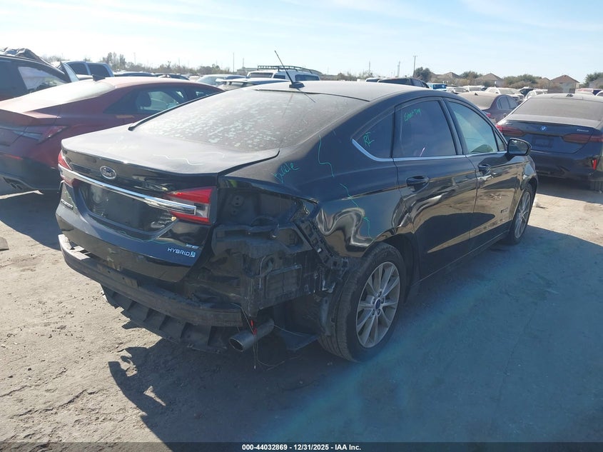 VIN 3FA6P0LUXHR295131 2017 FORD FUSION HYBRID SE