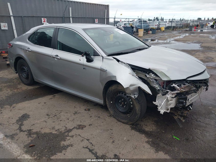 4T1E31AK1LU544924 2020 Toyota Camry Le Hybrid auction photo 1