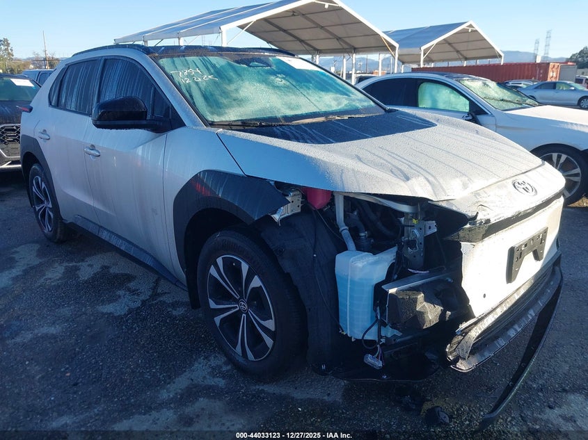 JTMAAAAA5RA033842 2024 Toyota Bz4X Xle auction photo 1