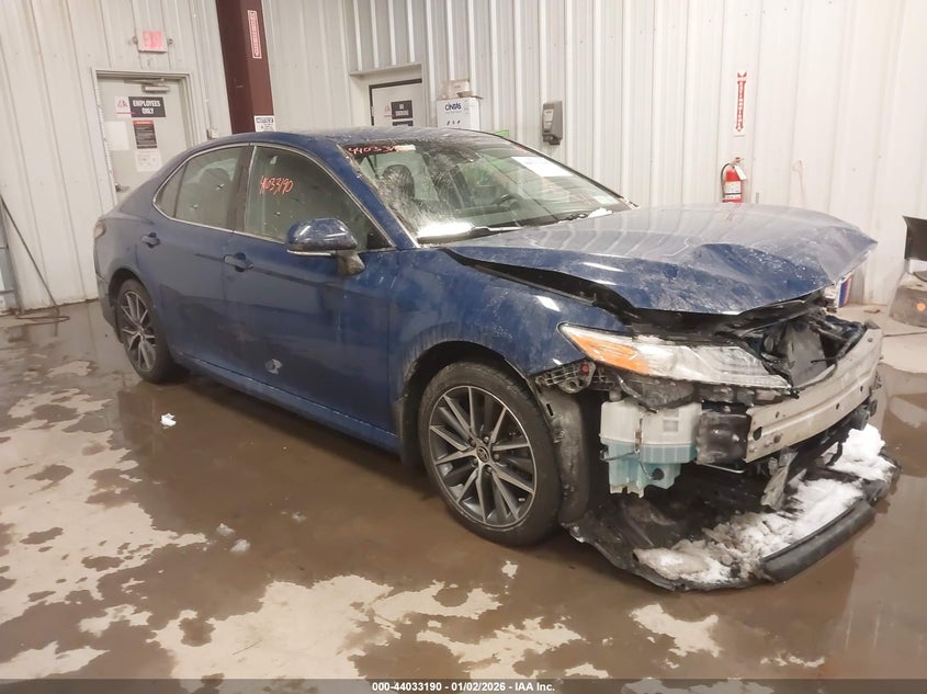 2023 Toyota Camry Xle Hybrid