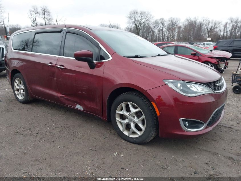 2017 Chrysler Pacifica Touring Plus