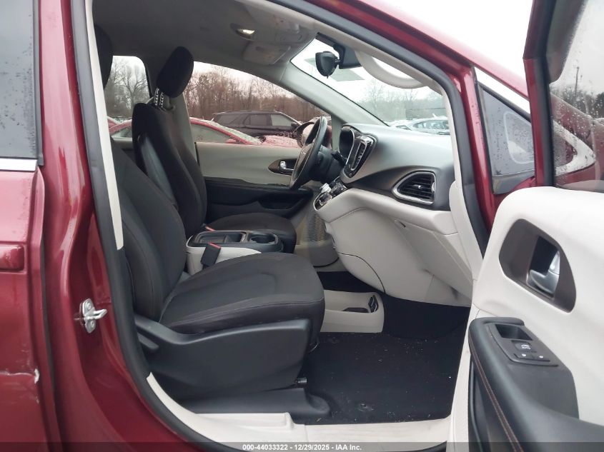 2017 Chrysler Pacifica Touring Plus