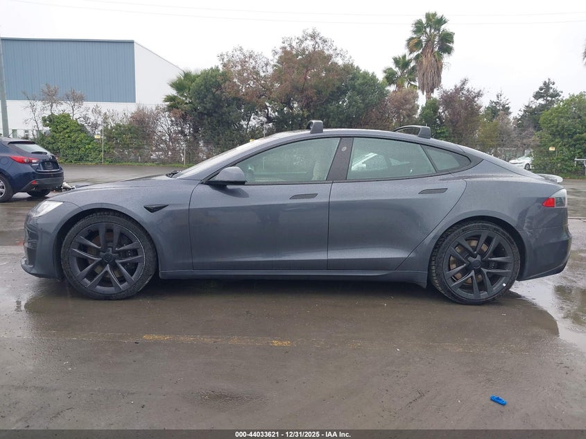 2021 Tesla Model S Plaid Tri Motor All-Wheel Drive VIN: 5YJSA1E64MF431084 Lot: 44033621