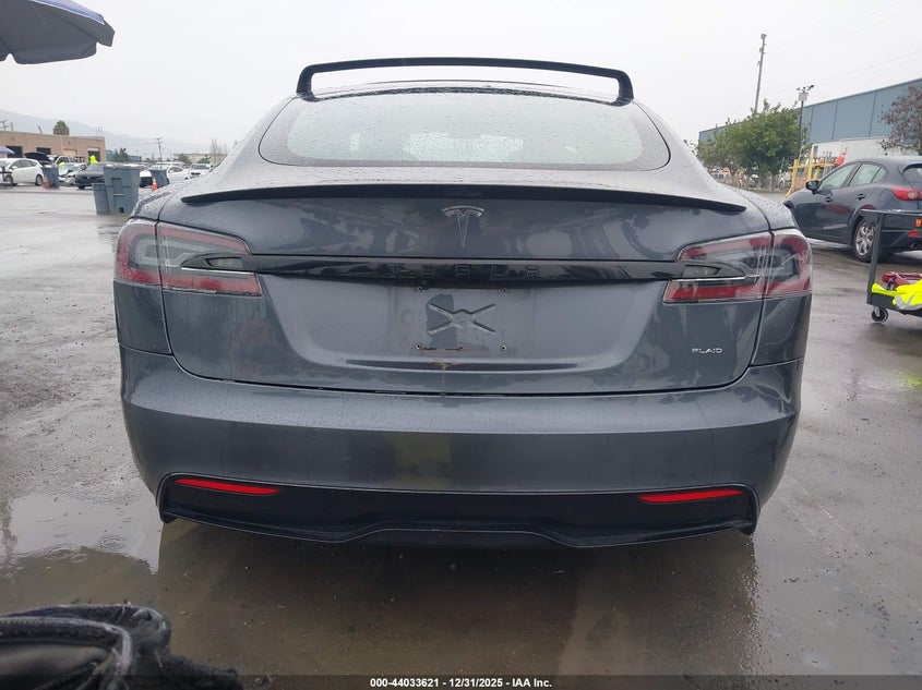 2021 Tesla Model S Plaid Tri Motor All-Wheel Drive VIN: 5YJSA1E64MF431084 Lot: 44033621