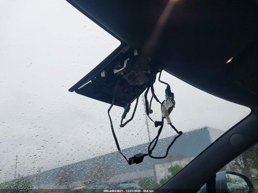 2021 Tesla Model S Plaid Tri Motor All-Wheel Drive VIN: 5YJSA1E64MF431084 Lot: 44033621