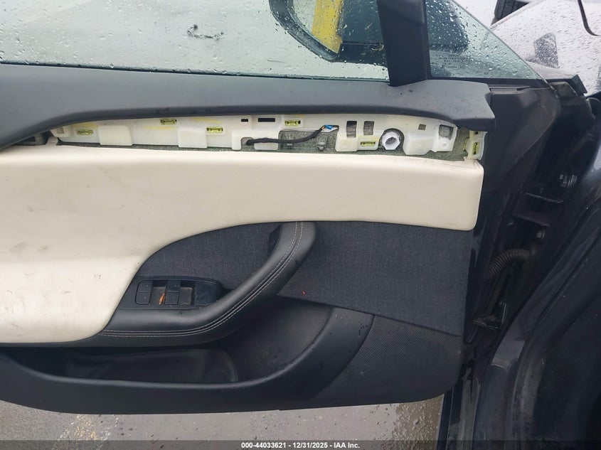 2021 Tesla Model S Plaid Tri Motor All-Wheel Drive VIN: 5YJSA1E64MF431084 Lot: 44033621