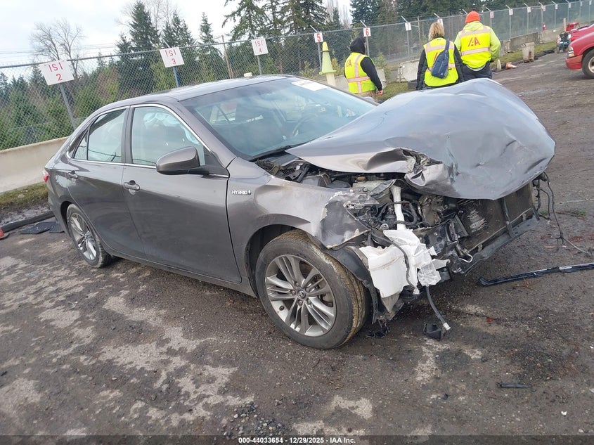 2016 Toyota Camry Hybrid Se