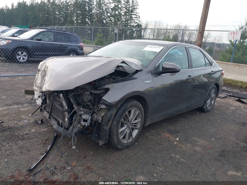 2016 Toyota Camry Hybrid Se