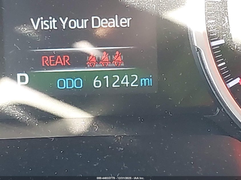 VIN 2T3W1RFV3NW208391 2022 TOYOTA RAV4 XLE