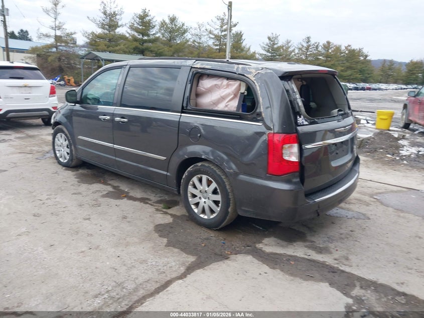 2015 Chrysler Town & Country Touring