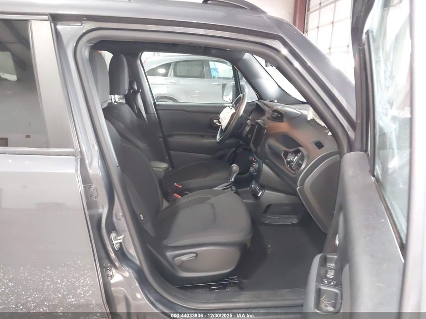 2022 Jeep Renegade Altitude 4X4